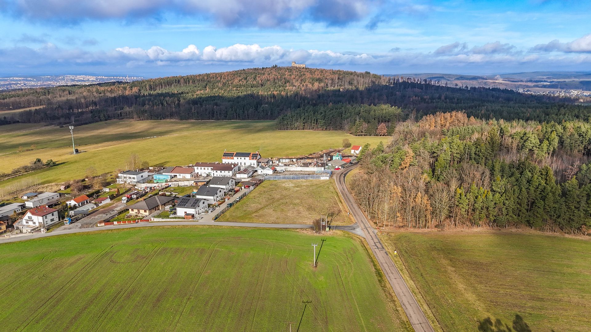 Prodej pozemku 4.295 m²